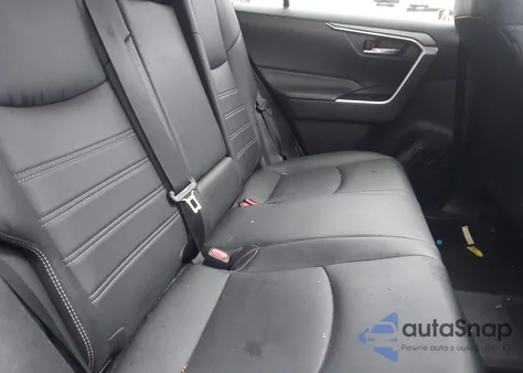 2021 Toyota Rav4 Xle Premium z USA, uszkodzony, nr VIN 2T3A1RFV5MW200382